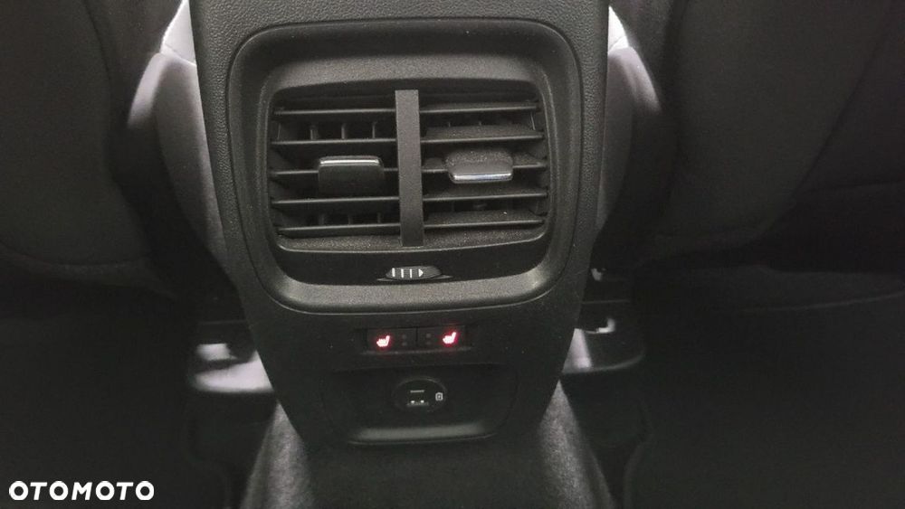 Ford Kuga - 19