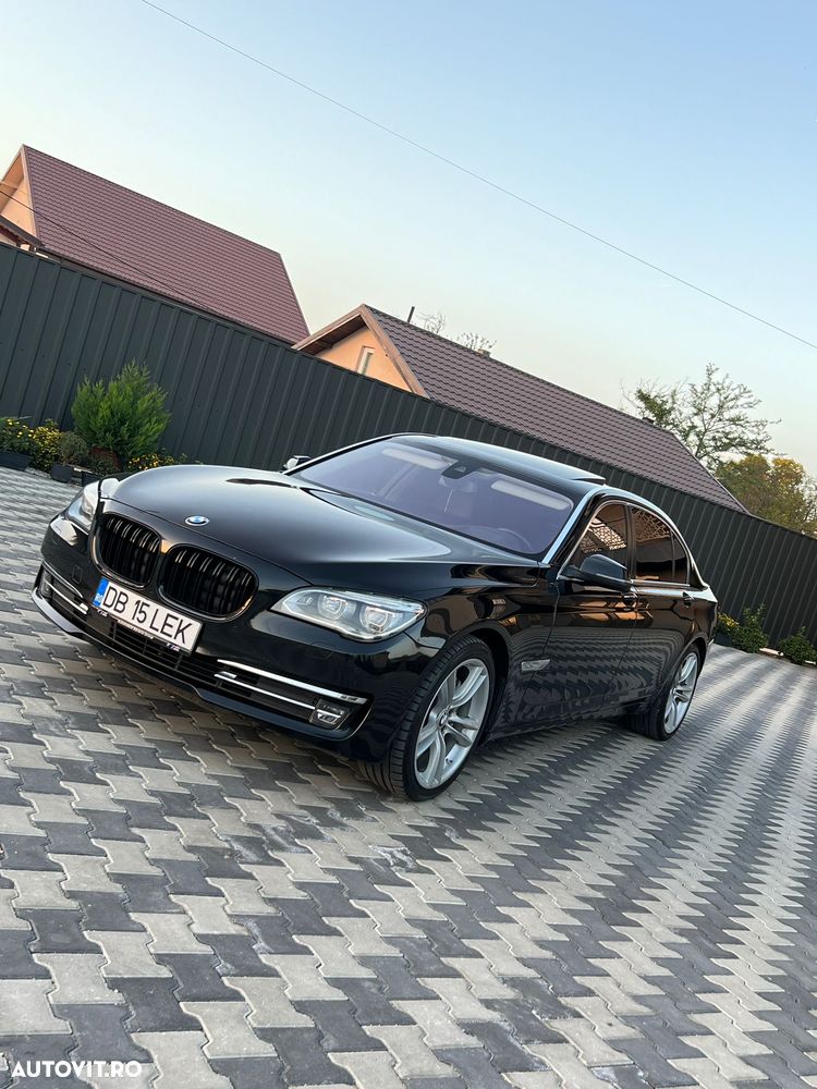 BMW Seria 7 730Ld - 12