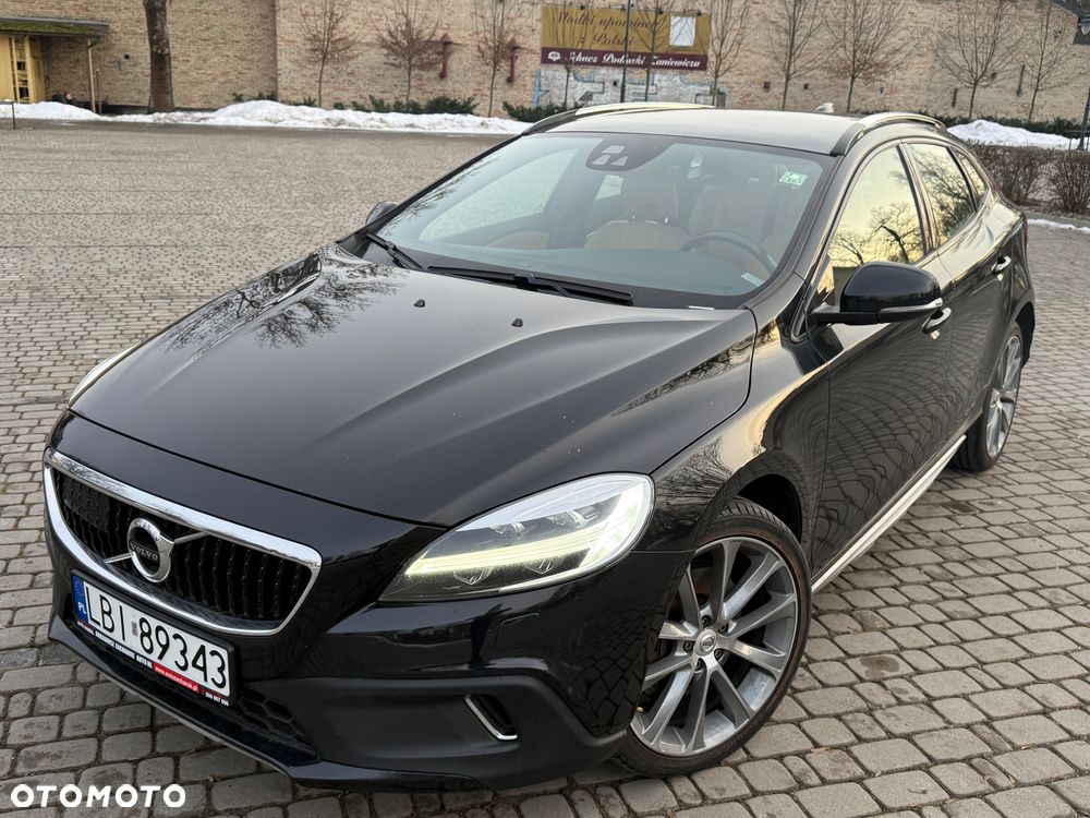 Volvo V40 Cross Country D3 Momentum - 14