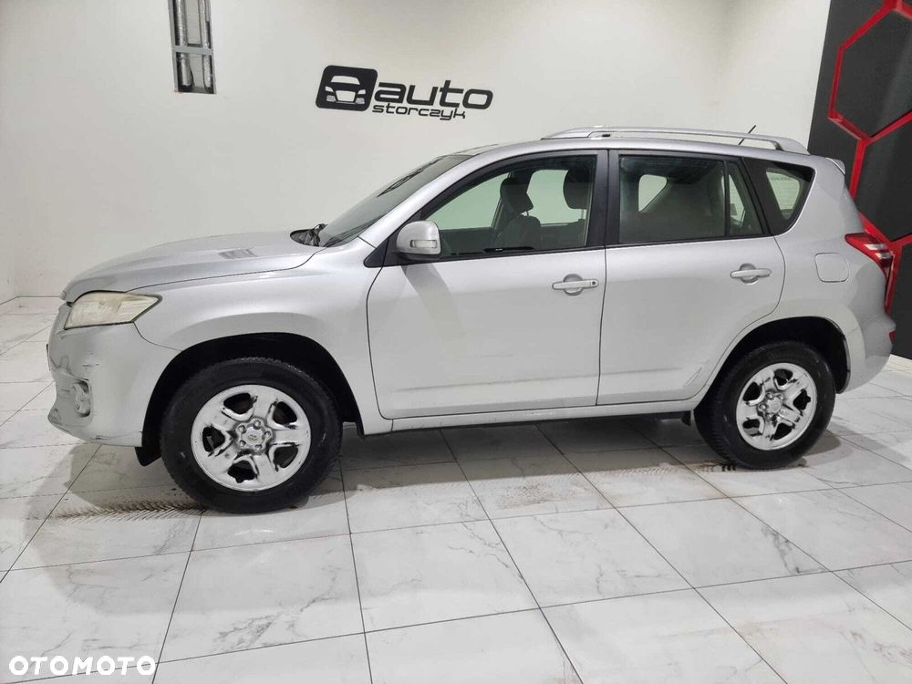 Toyota RAV4 - 3