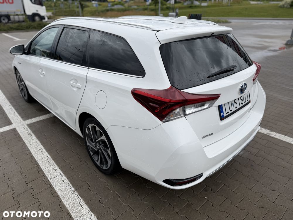 Toyota Auris 1.8 HSD Luna - 4