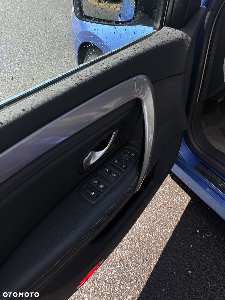Renault Laguna dCi 150 FAP Start-Stop GT - 10