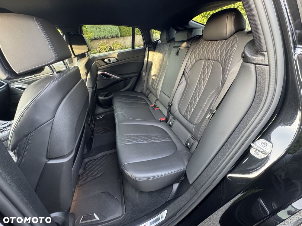 BMW X6 xDrive30d mHEV - 27