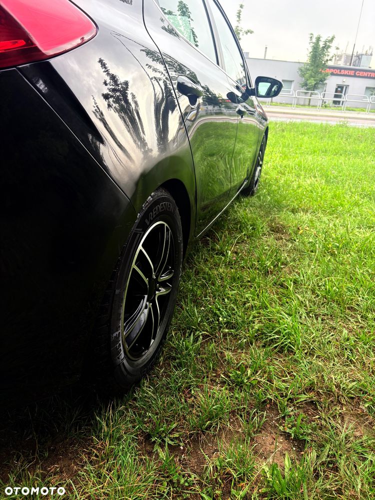 Kia Ceed - 7