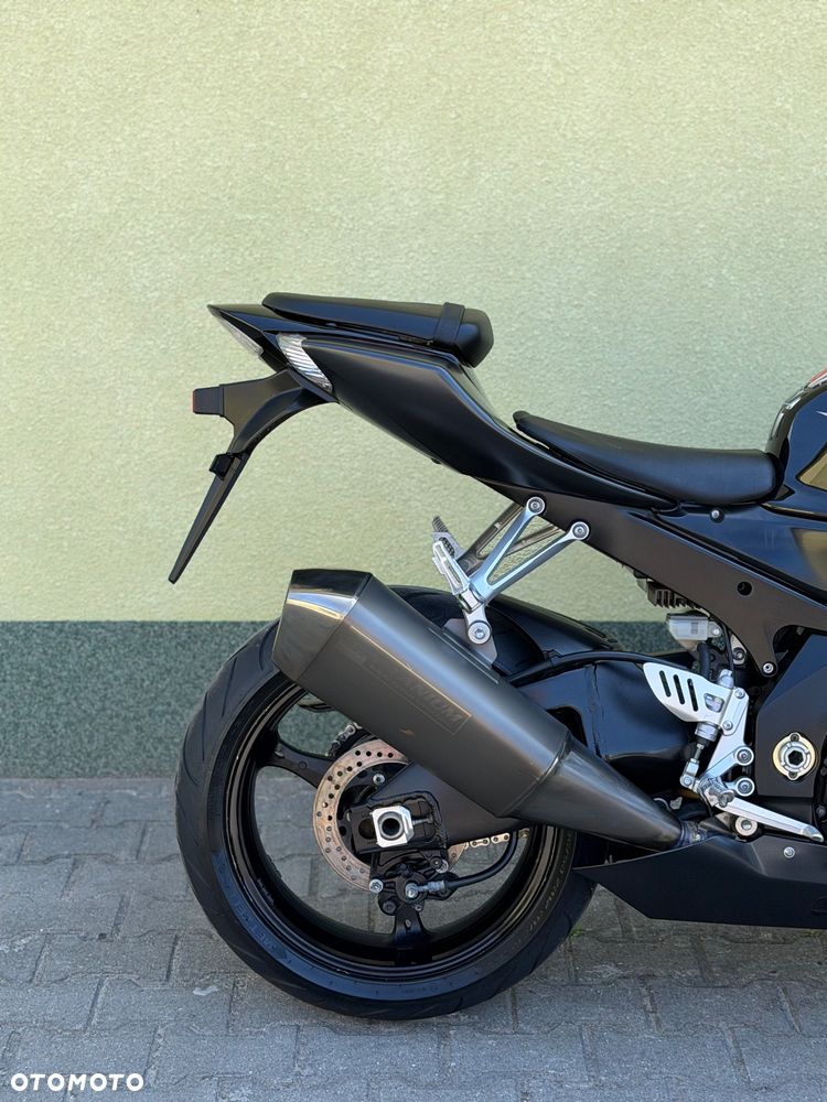 Suzuki GSX-R - 9