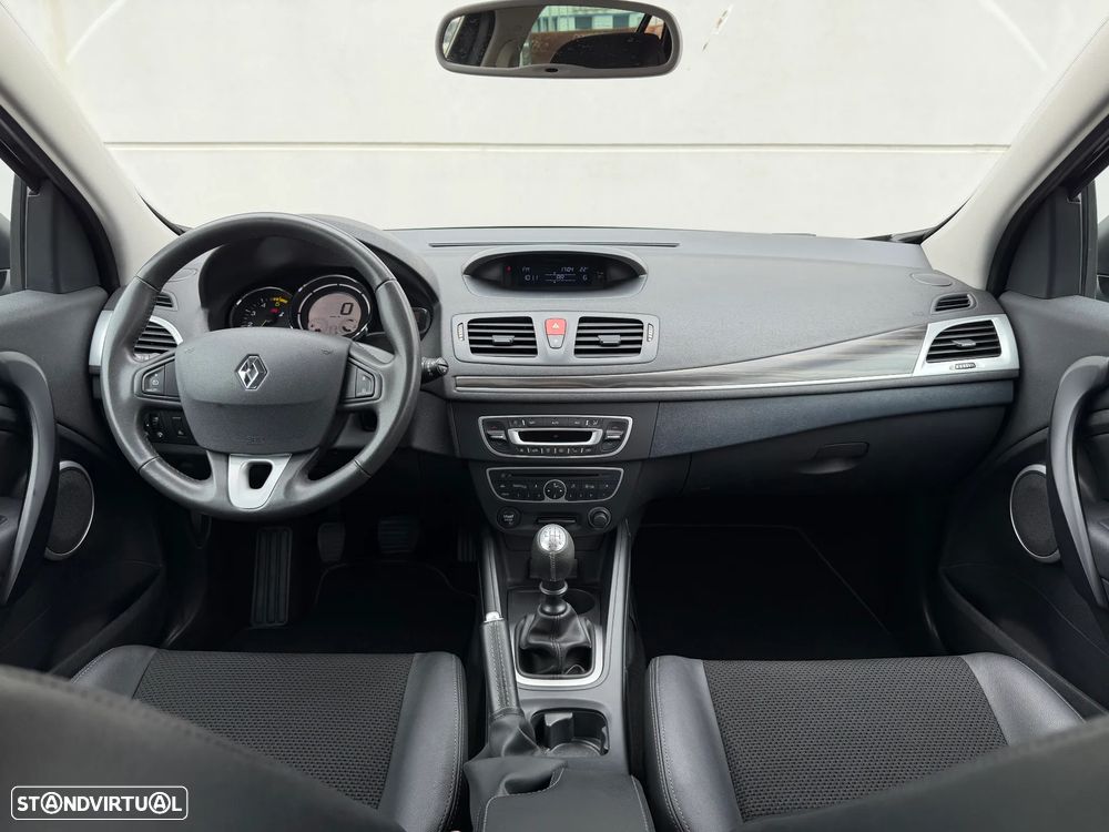 Renault Mégane 1.5 dCi Dynamique S - 9