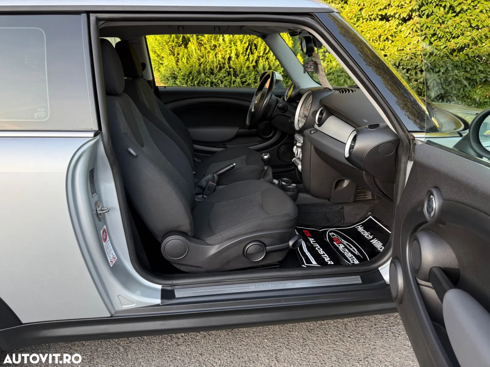 Mini Cooper Standard - 5