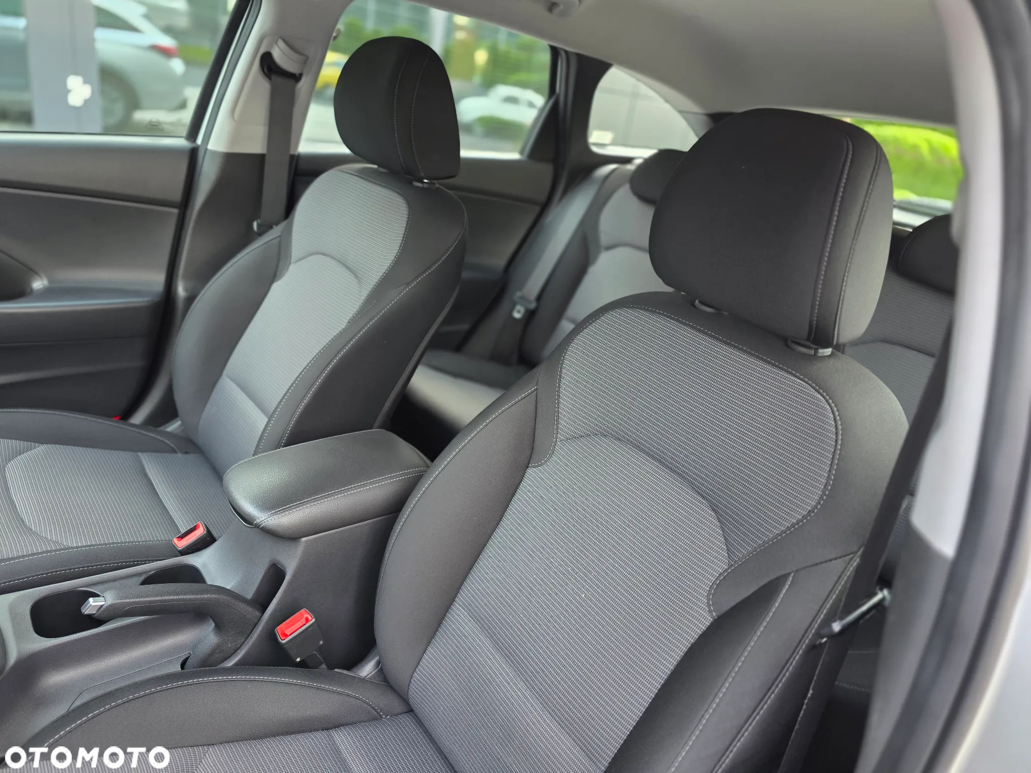 Hyundai i30 1.6 D Comfort - 22