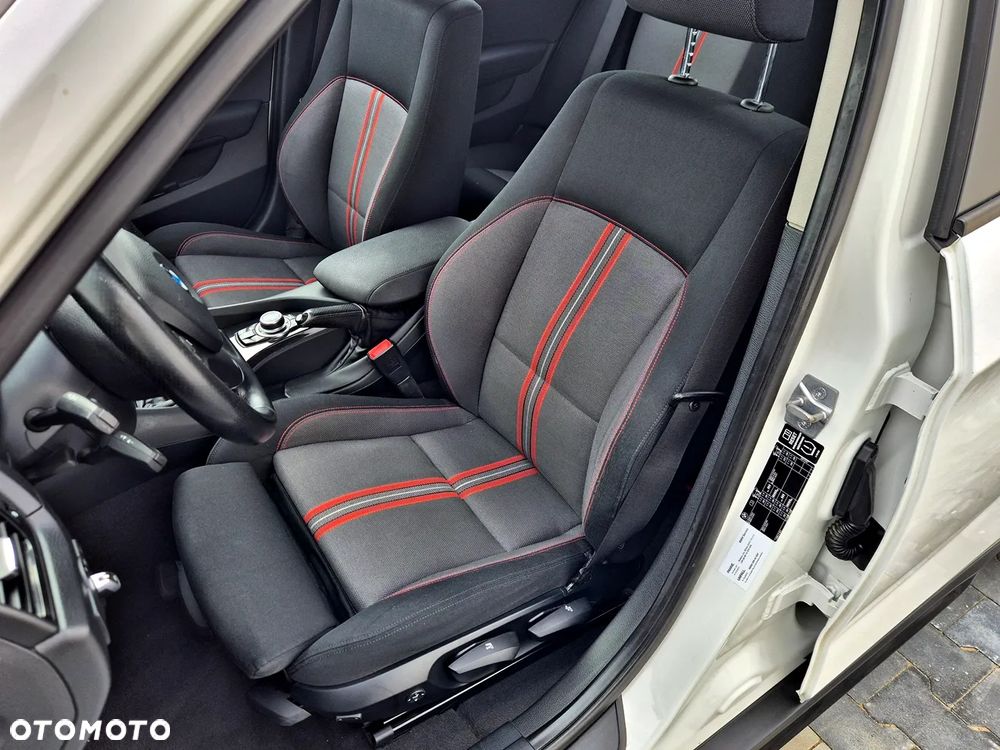 BMW X1 sDrive18d xLine - 7