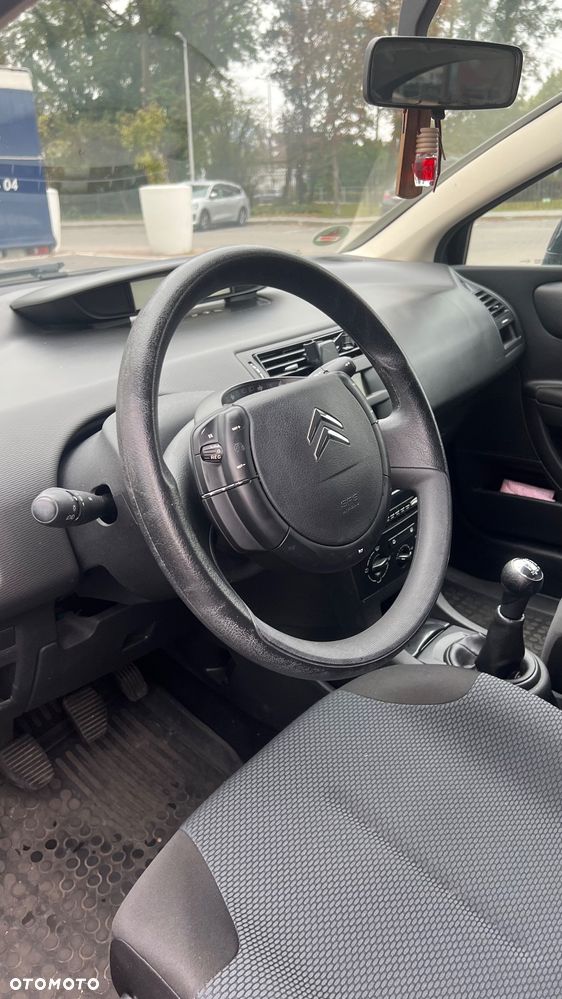 Citroën C4 1.4 16V Equilibre - 16