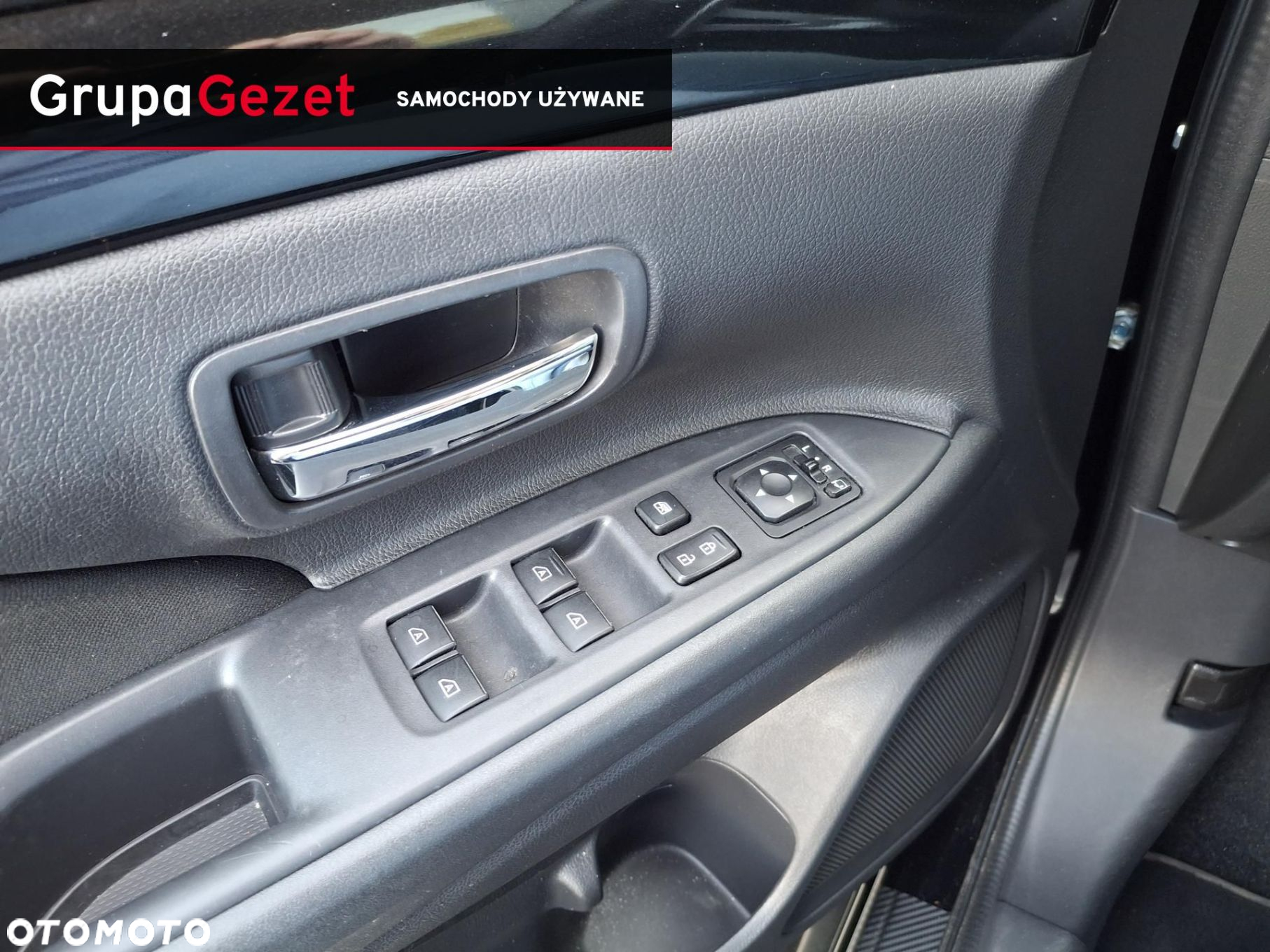 Mitsubishi Outlander - 22