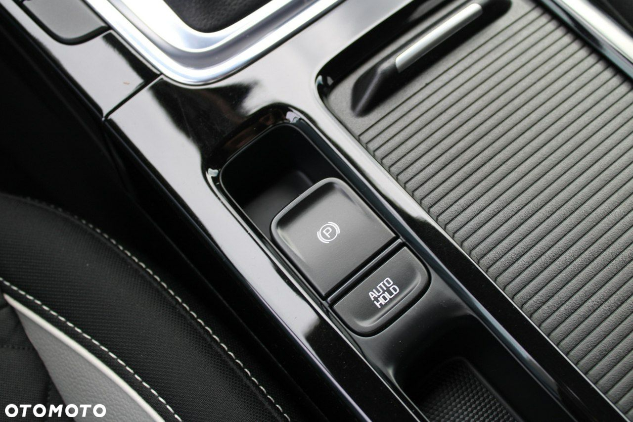 Kia ProCeed - 26