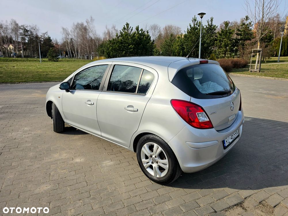 Opel Corsa 1.2 16V Enjoy - 17