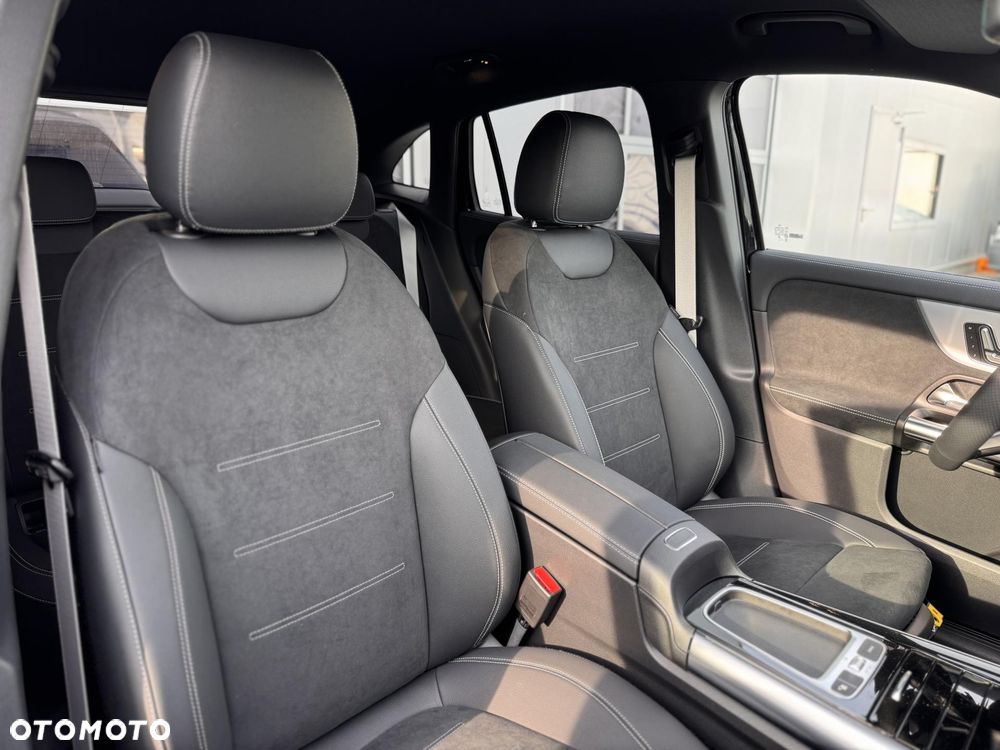 Mercedes-Benz GLA 200 AMG Line - 12