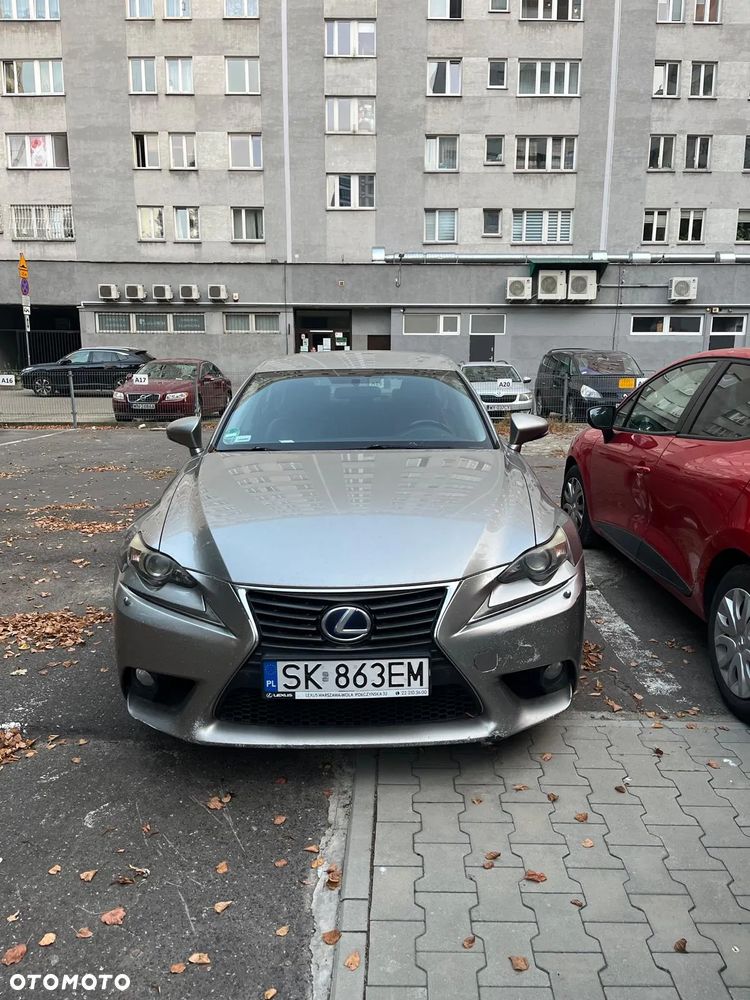 Lexus IS 300h Elite - 4