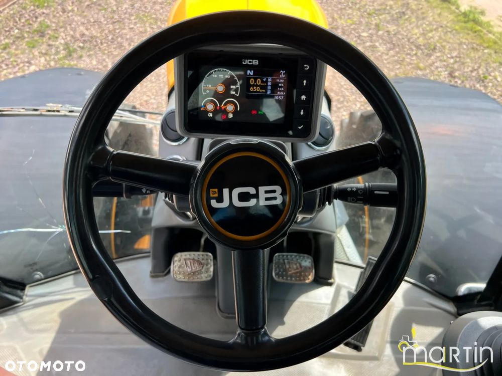 JCB Fatrac 4220 - 10