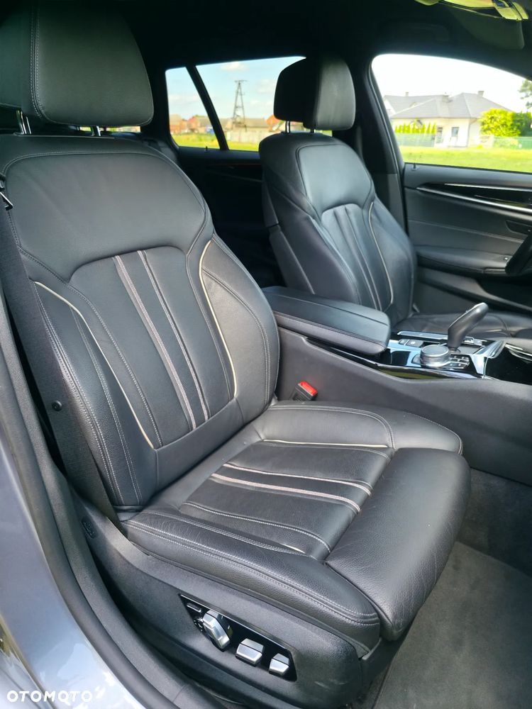 BMW Seria 5 520d Touring Sport Line - 32