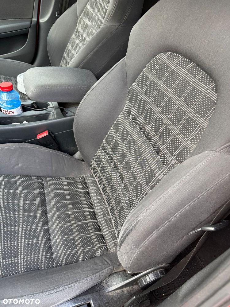Audi A4 Avant 2.0 TDI - 10