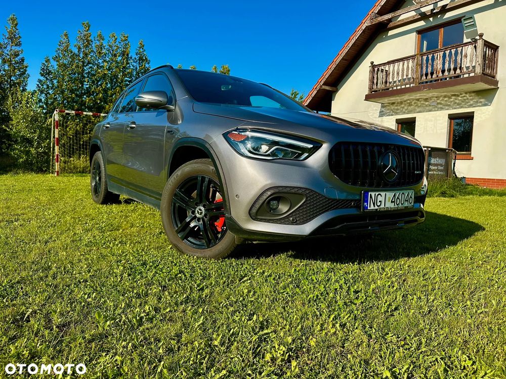 Mercedes-Benz GLA 250 4-Matic AMG Line - 1