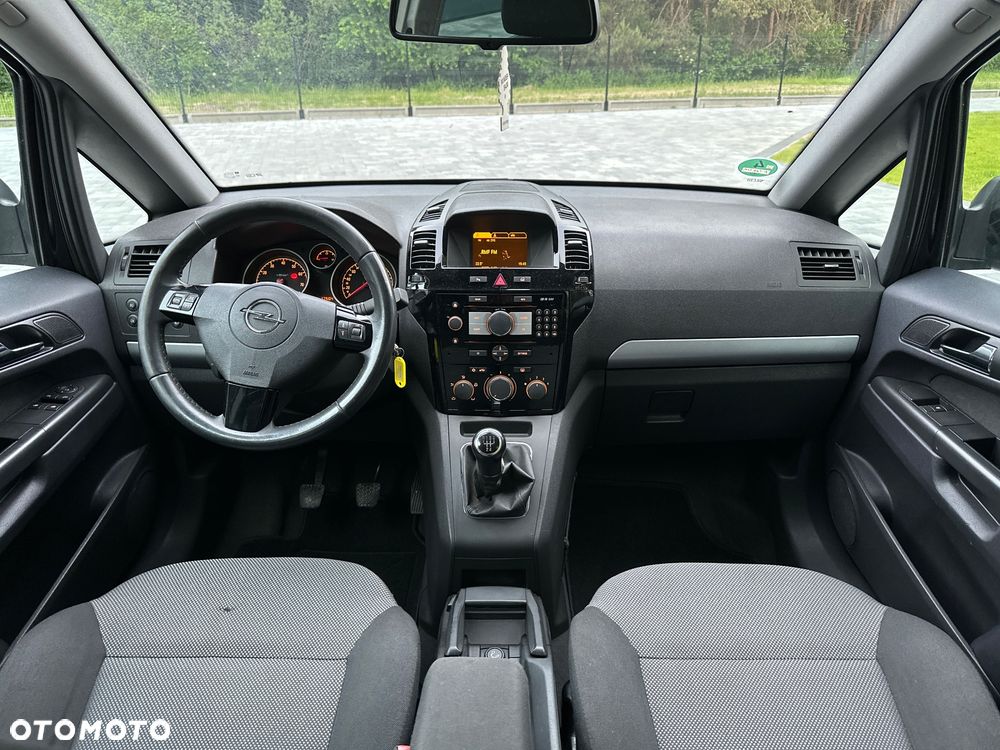 Opel Zafira 1.8 Cosmo EU5 - 7