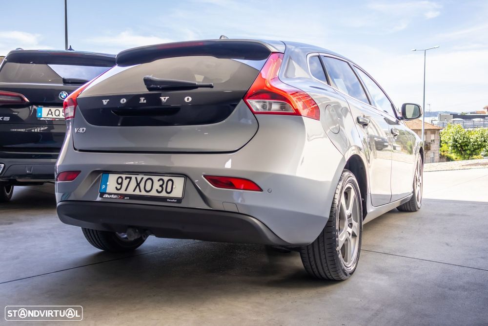Volvo V40 1.6 D2 Momentum - 6