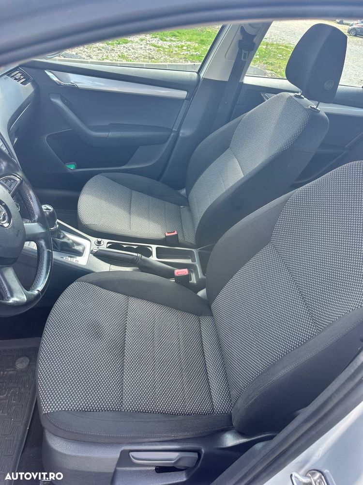 Skoda Octavia 1.6 TDI DPF DSG Active - 13