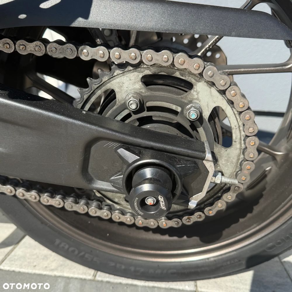 Yamaha XSR - 24