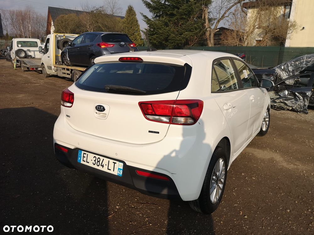 Kia Rio 1.4 crdi Business Line - 34
