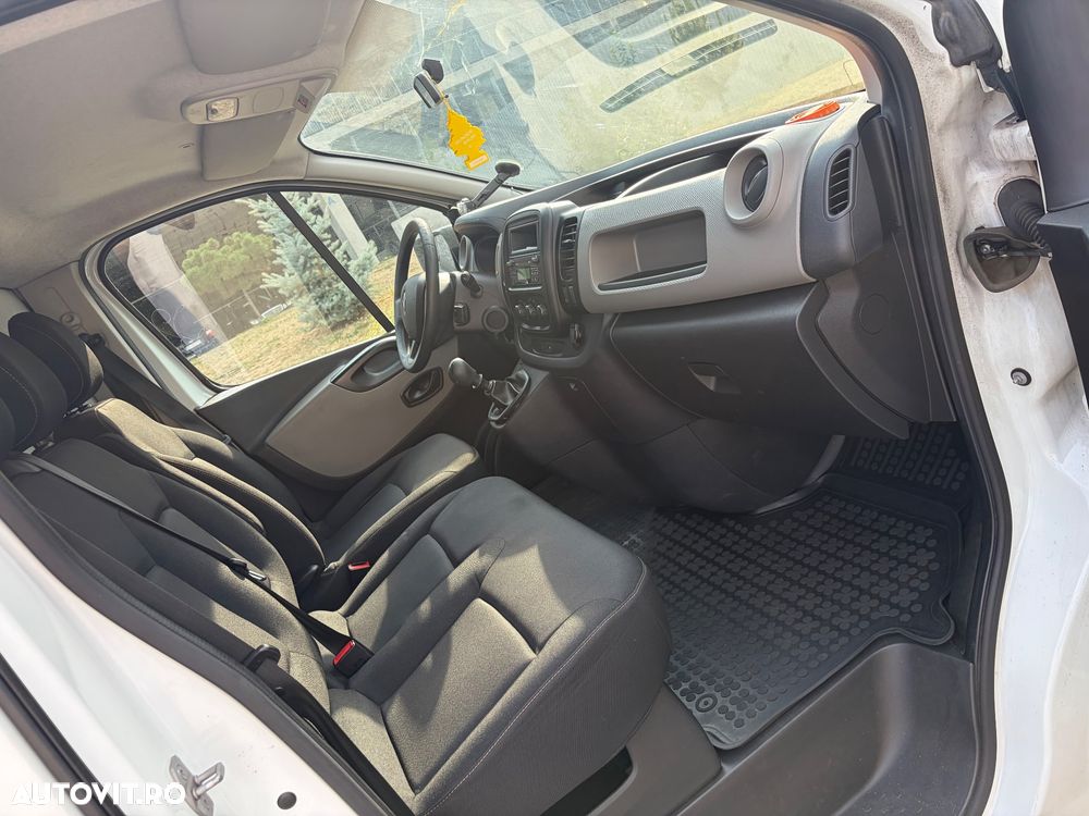 Renault Trafic - 6