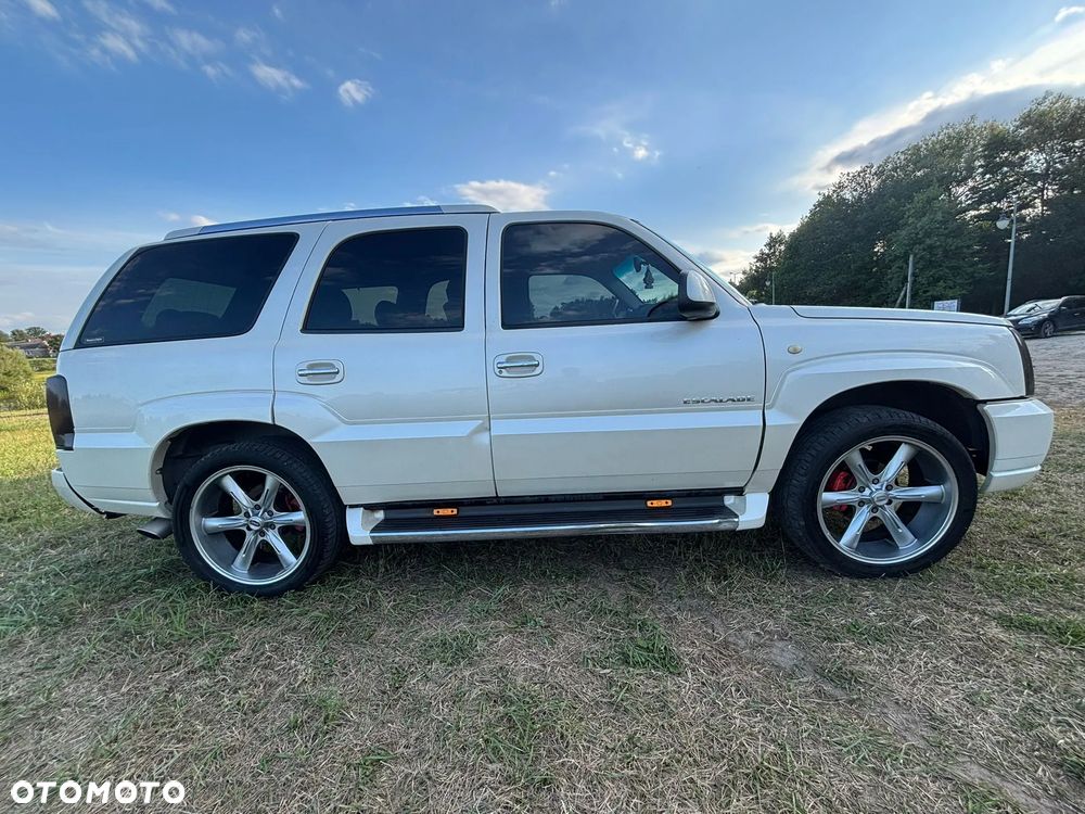 Cadillac Escalade 6.0 V8 - 24
