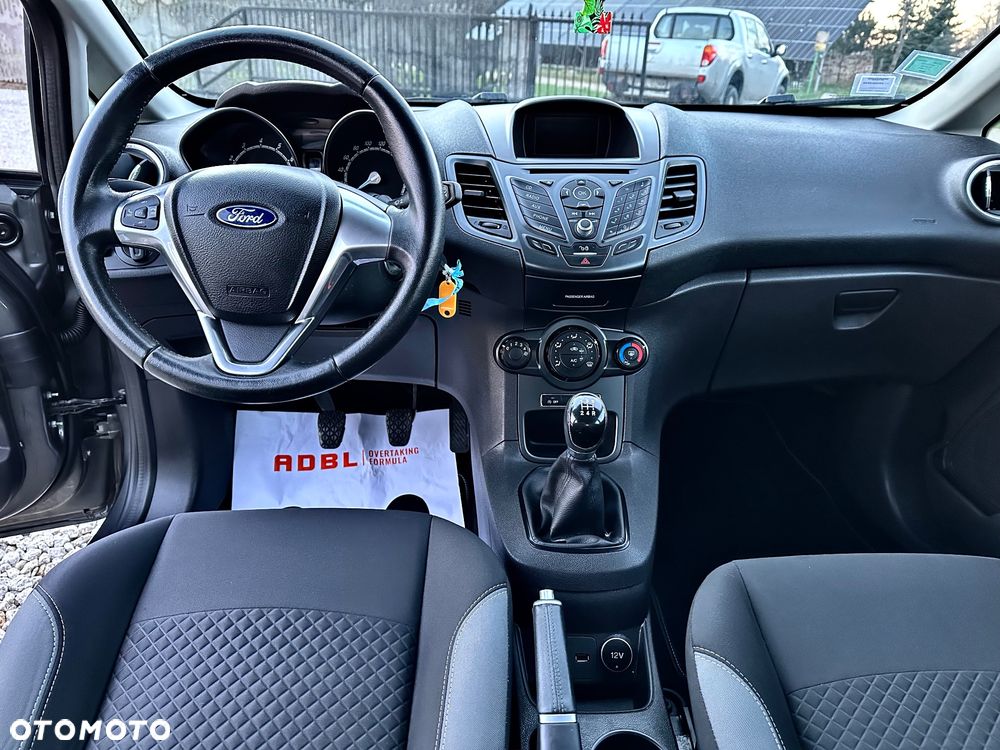 Ford Fiesta 1.0 EcoBoost S&S TREND - 27