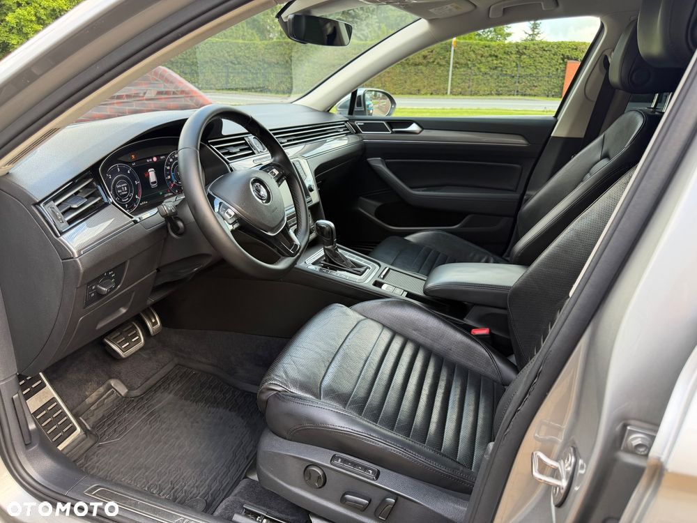Volkswagen Passat Alltrack 2.0 TDI SCR 4Motion DSG (BMT) - 9