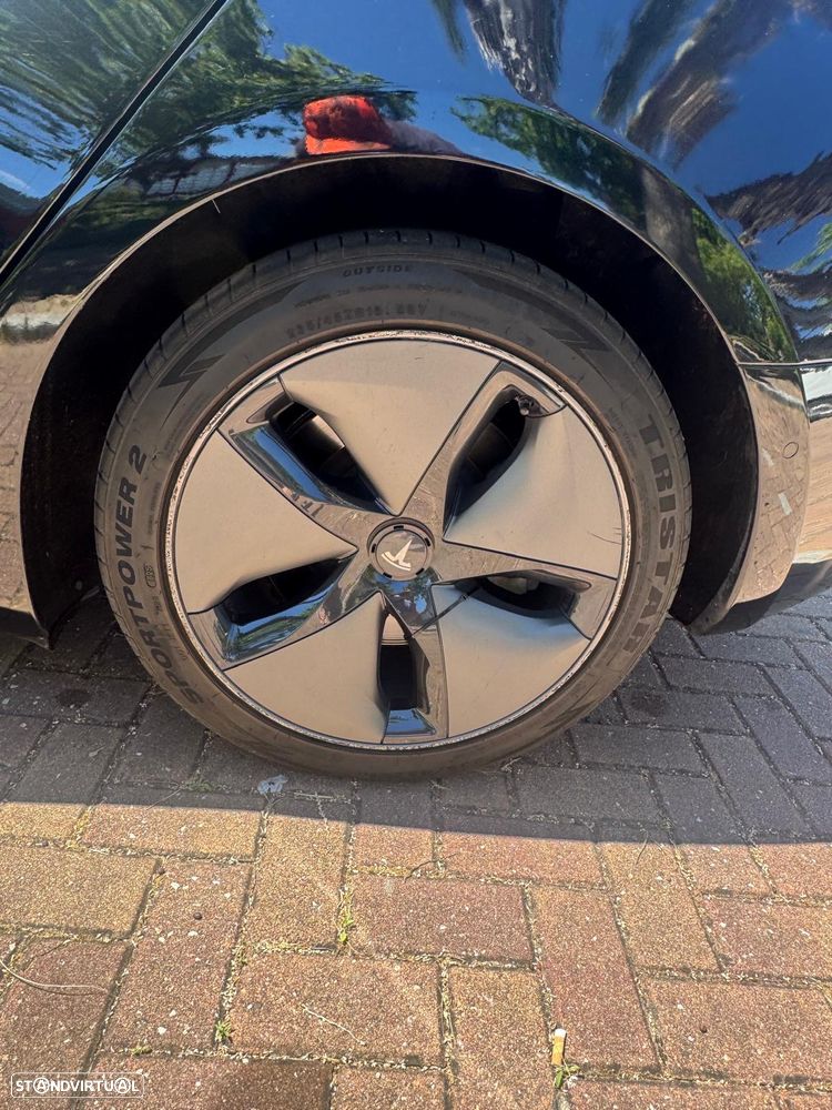Tesla Model 3 - 14