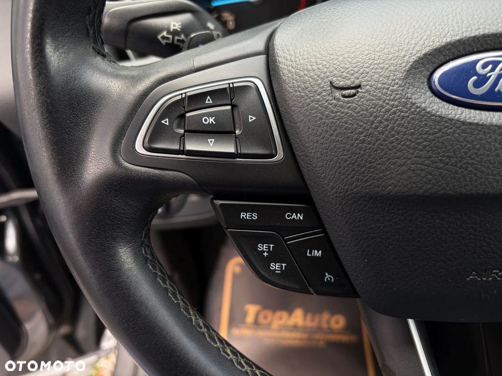 Ford Kuga - 23