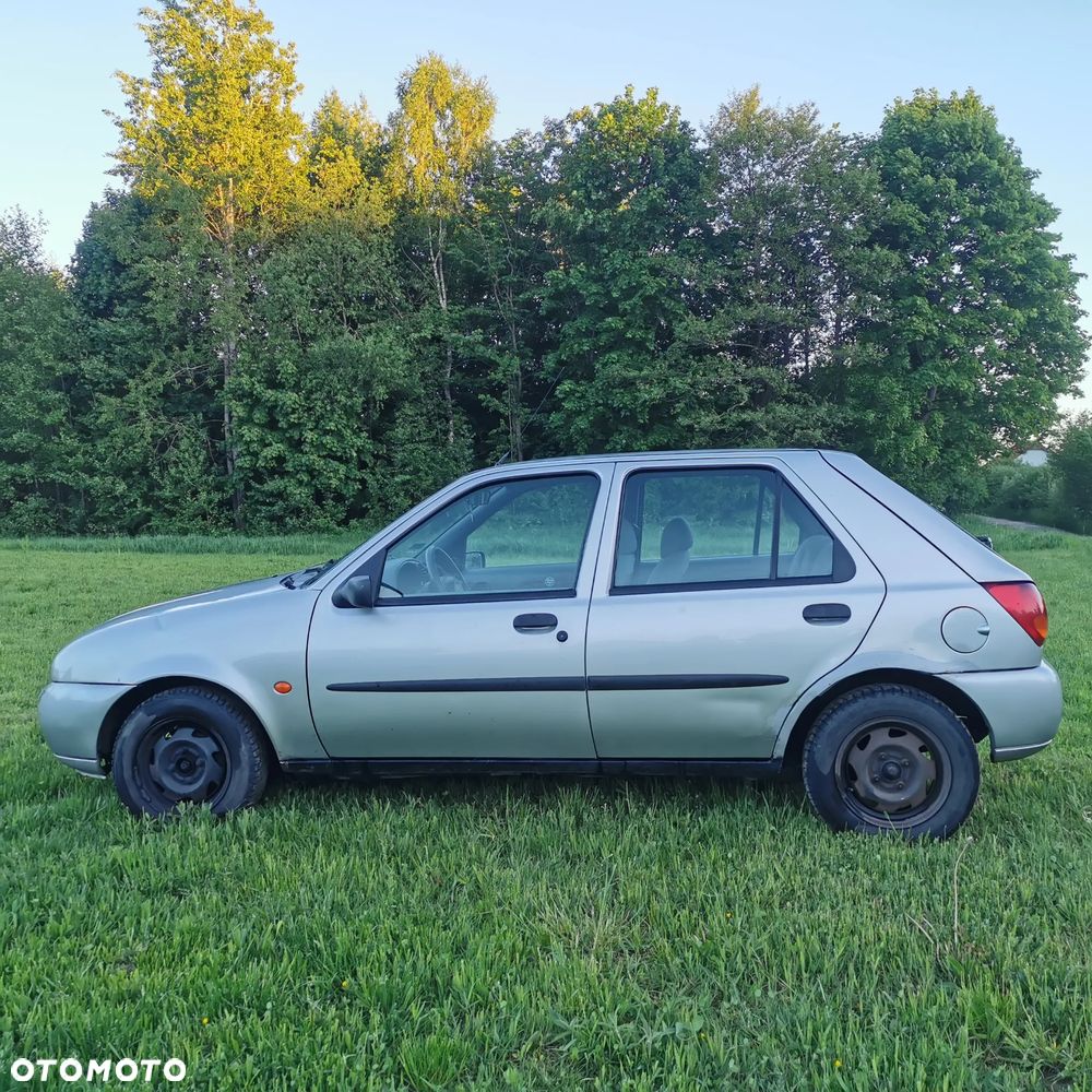 Ford Fiesta - 7