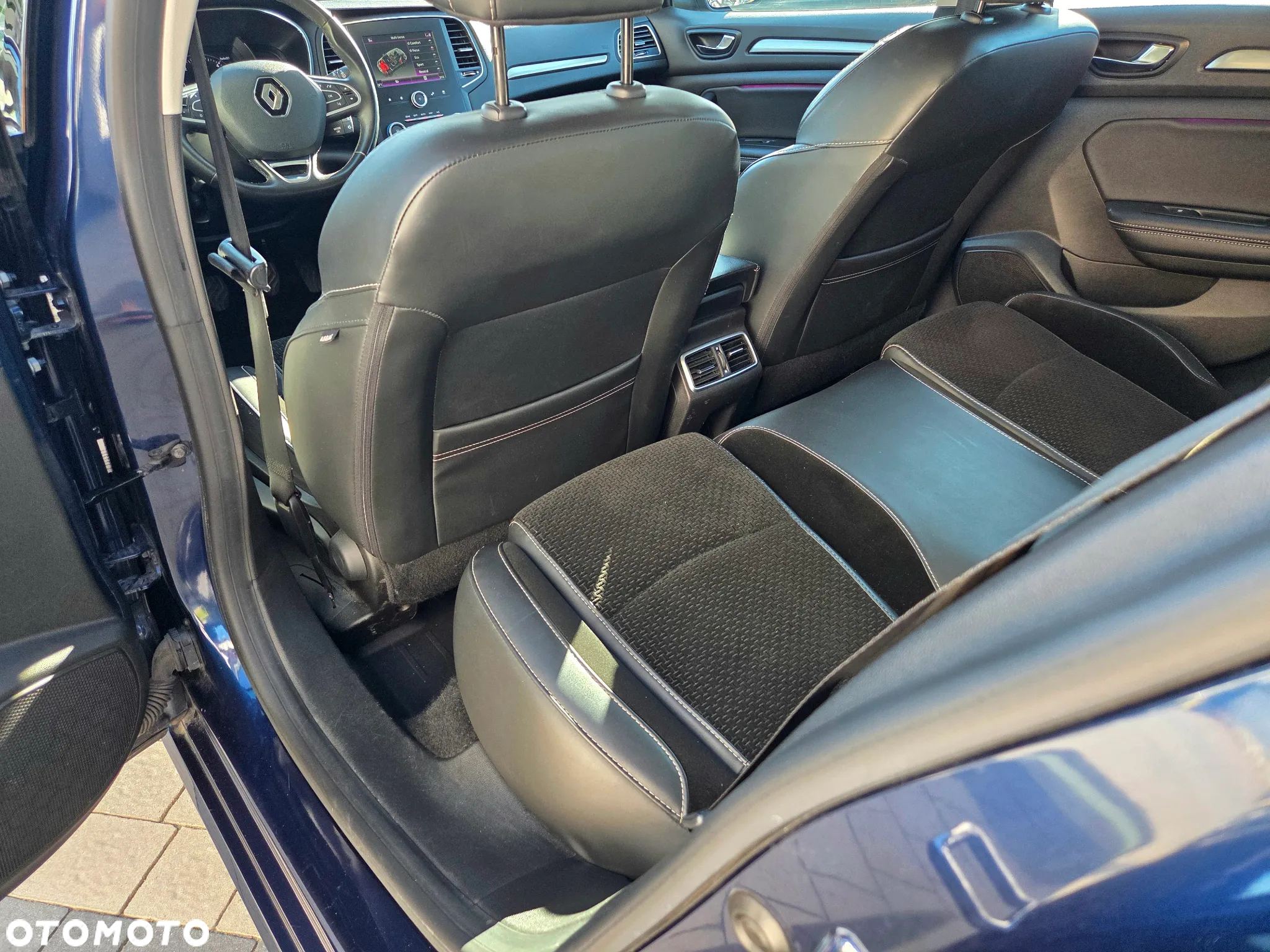 Renault Megane 1.5 Blue dCi Intens - 15