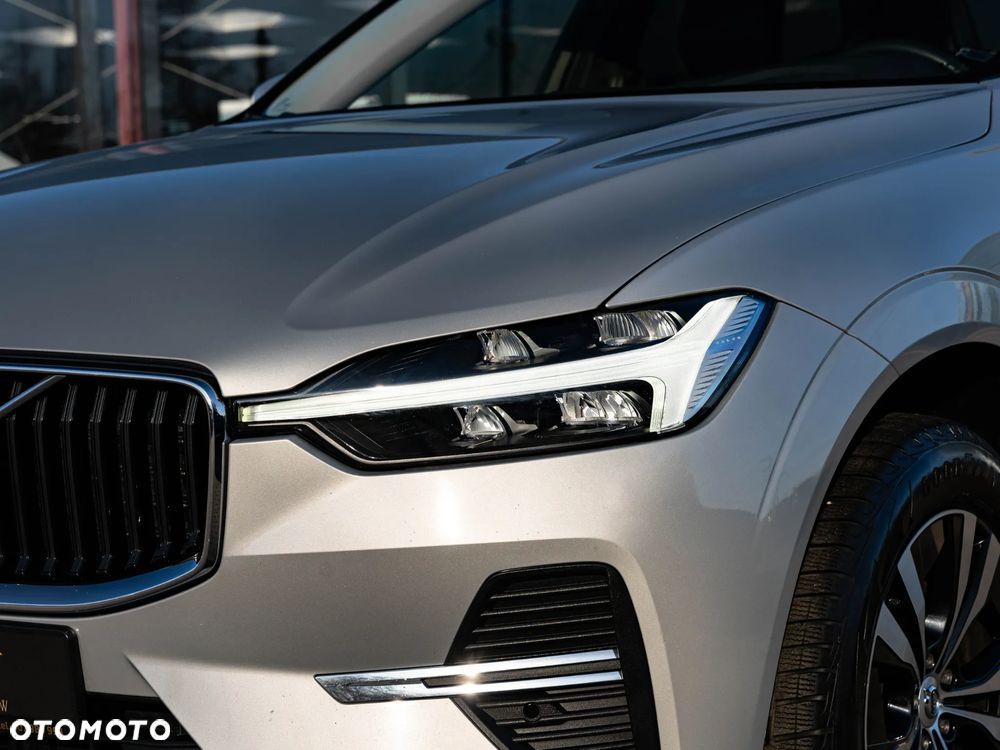 Volvo XC 60 B4 D Geartronic Momentum Pro - 17