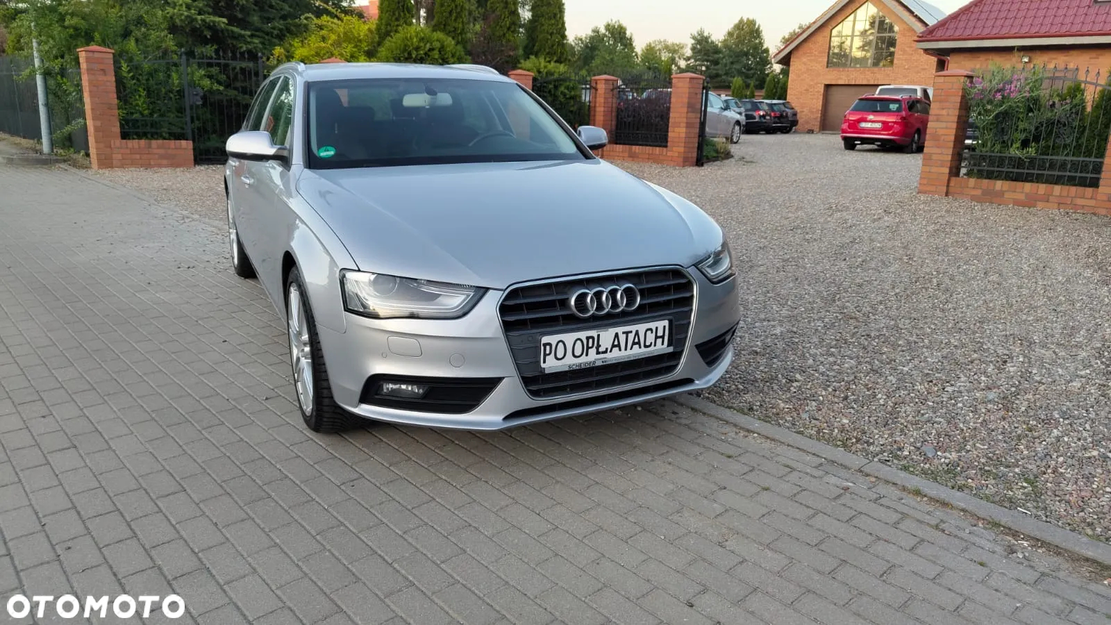 Audi A4 Avant 2.0 TDI DPF clean diesel multitronic Attraction - 2