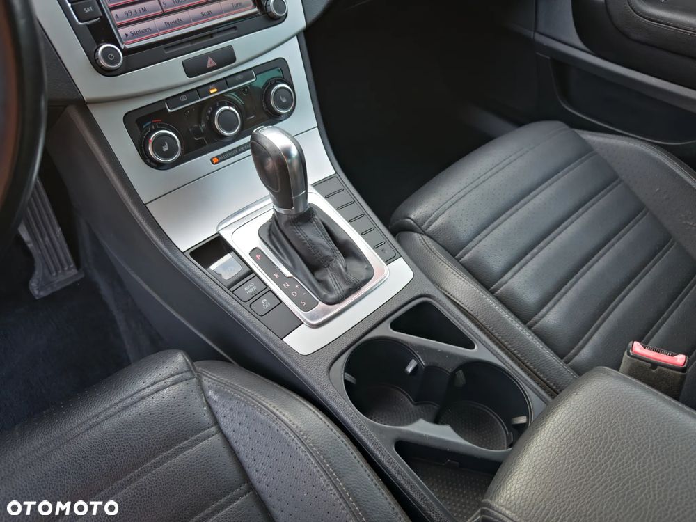 Volkswagen Passat CC 2.0 TSI DSG - 24
