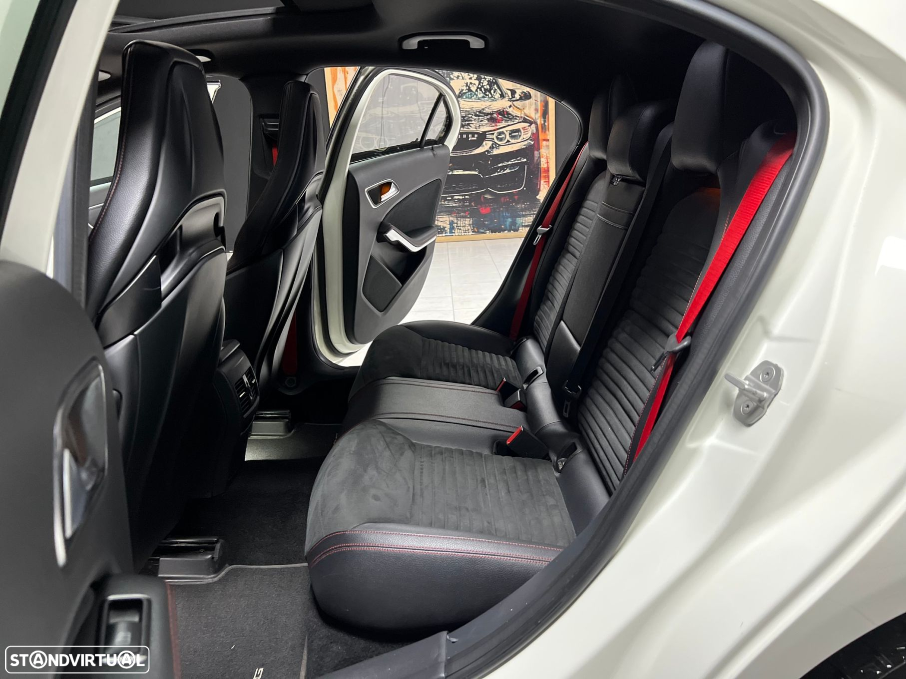 Mercedes-Benz A 45 AMG - 13