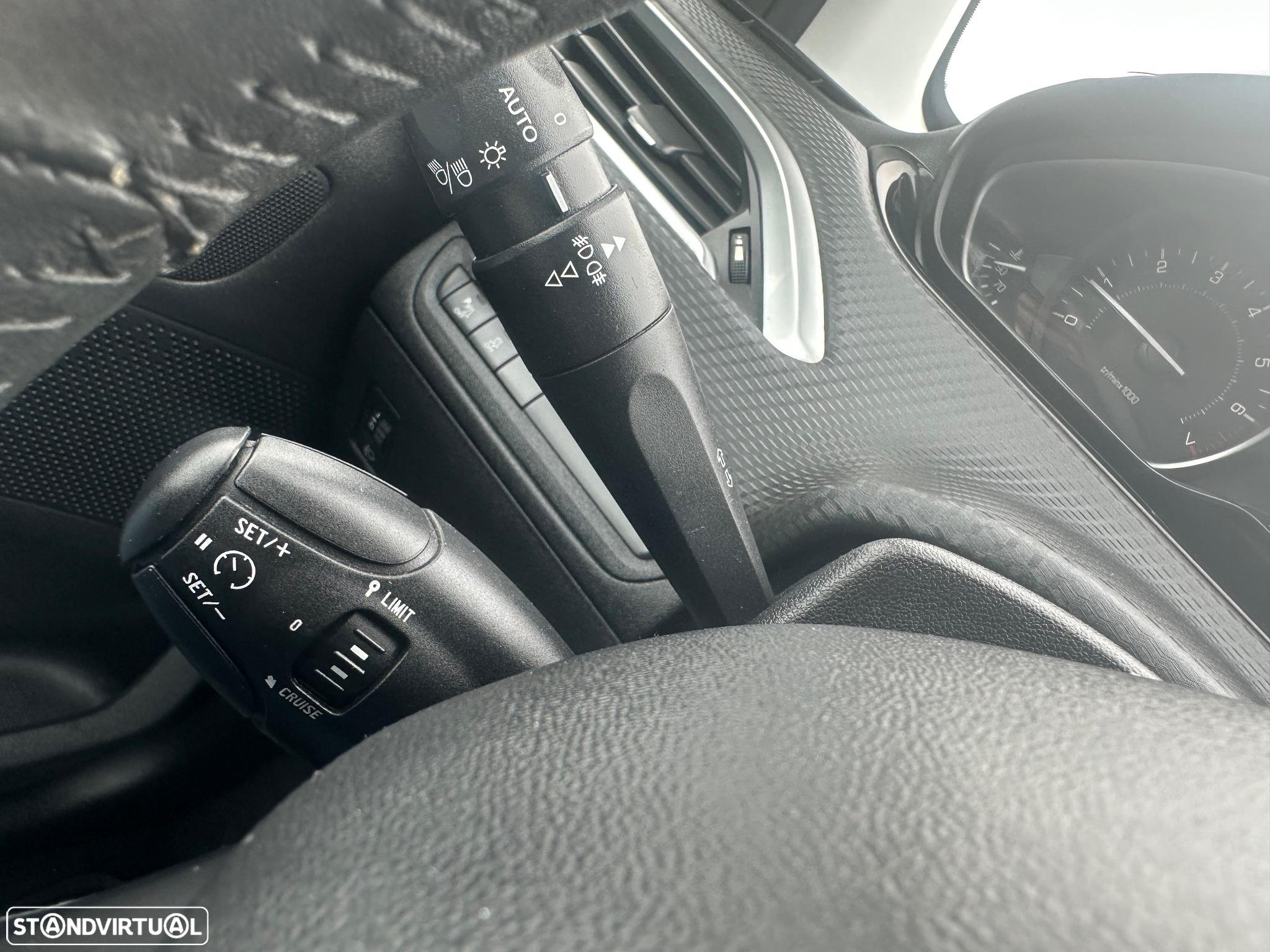 Peugeot 2008 1.2 PureTech Active - 20