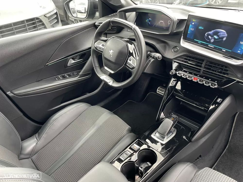 Peugeot e-208 GT Pack - 38