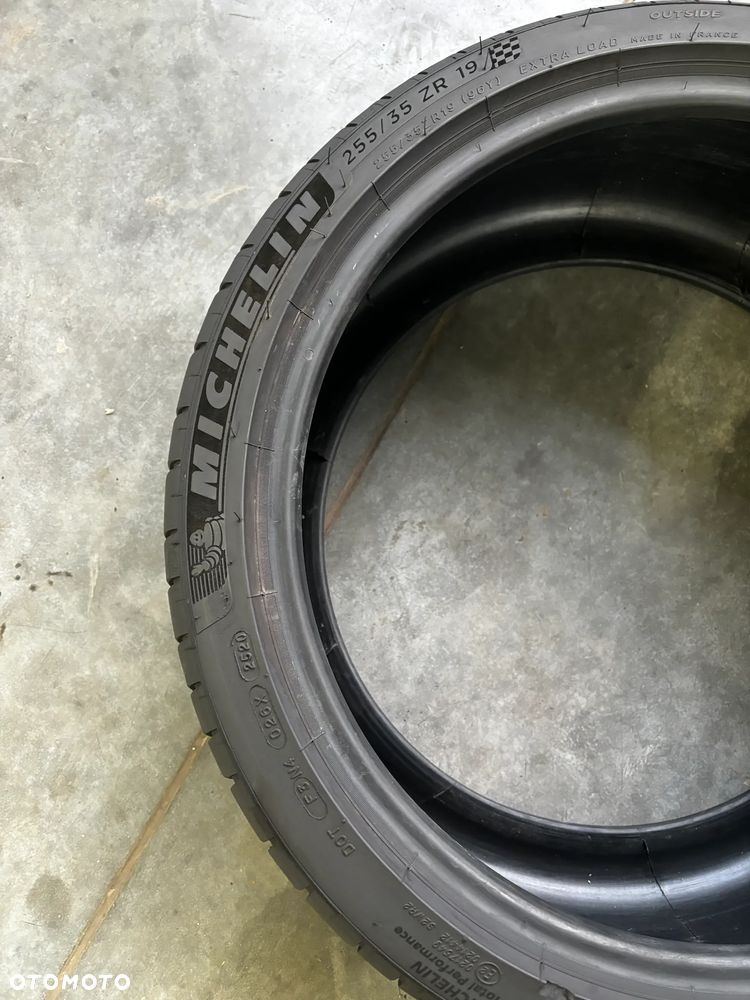 Opony letnie Michelin Pilot Sport 4S - 255/35R19 - 4