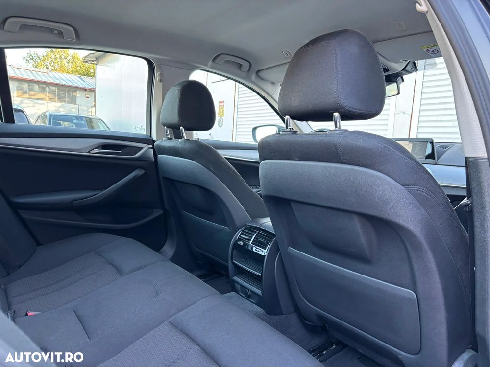 BMW Seria 5 520d AT - 22