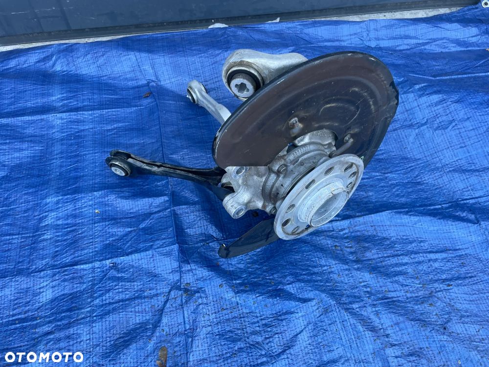 MERCEDES W206 zwrotnica wahacz tył prawa lewa - 7