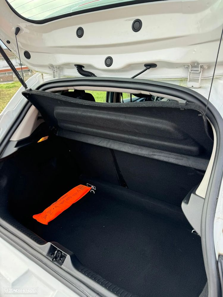 Renault Clio (Energy) dCi 90 Start & Stop INTENS - 11