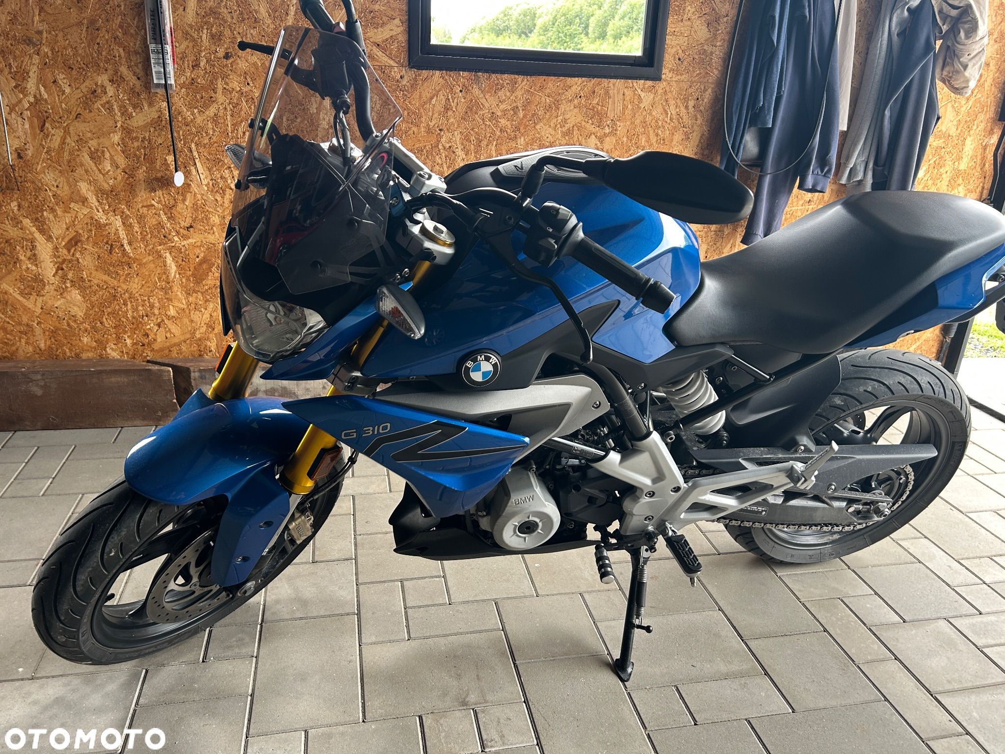 BMW G - 1