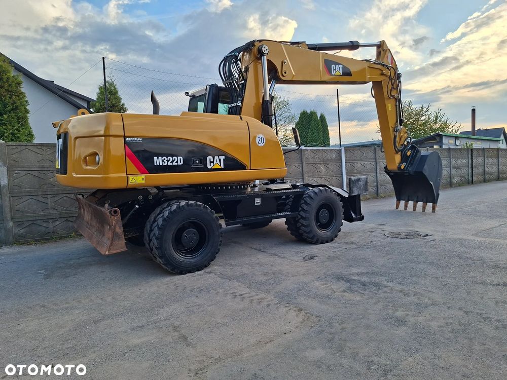 Caterpillar CAT M 322 D - 14