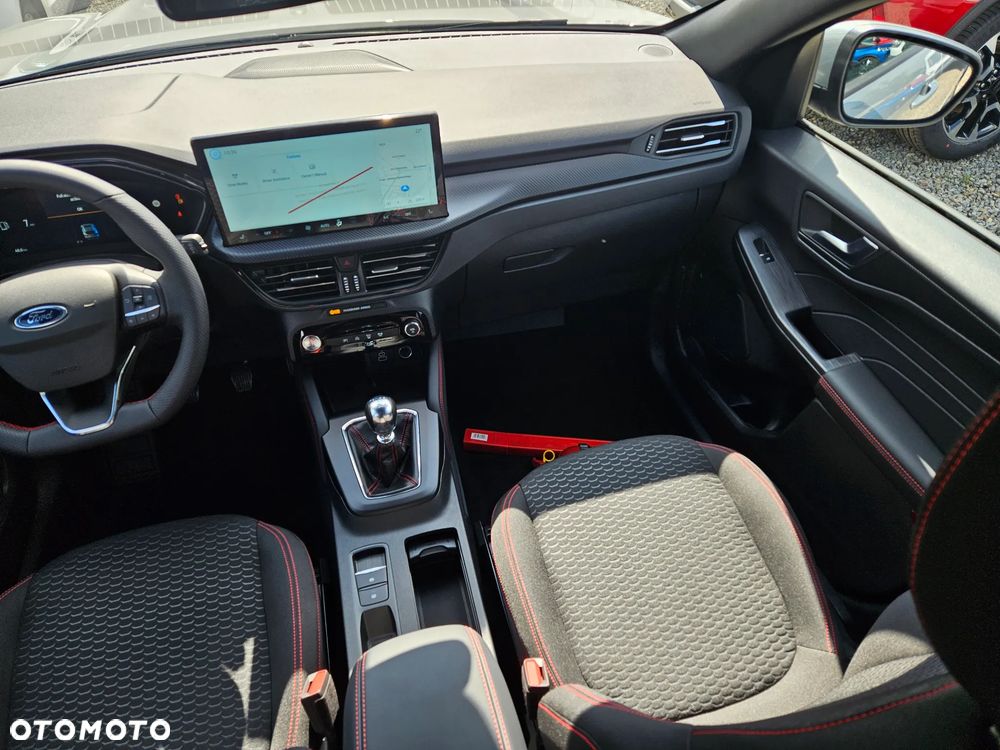 Ford Kuga 1.5 EcoBoost FWD ST-Line - 26