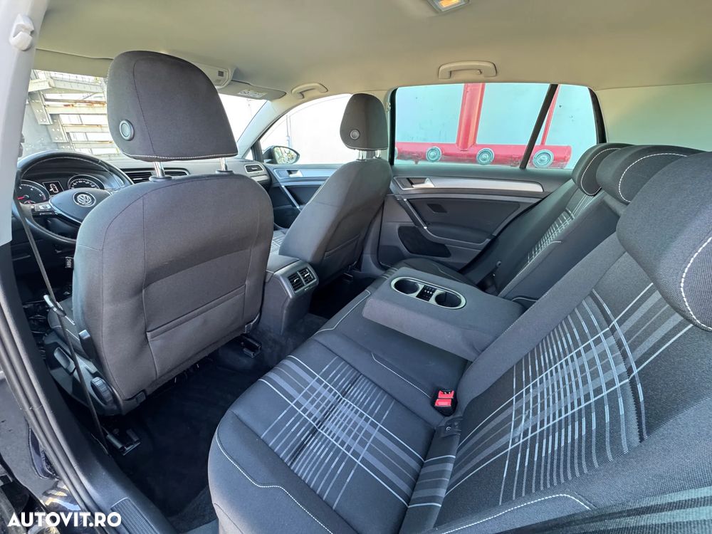 Volkswagen Golf 1.6 TDI BlueMotion Technology DSG Lounge - 7